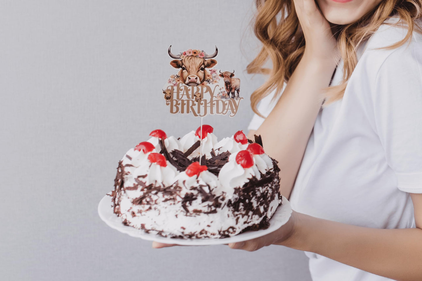 6.7x7.6 Inch Highland Cow Happy Birthday Cake Topper Paper - Highlands Cow Birthday Party Supplies - Brown Glitter Highland Cow Cake Decor for Western Cowboy Theme - Birthday Party Baby Shower