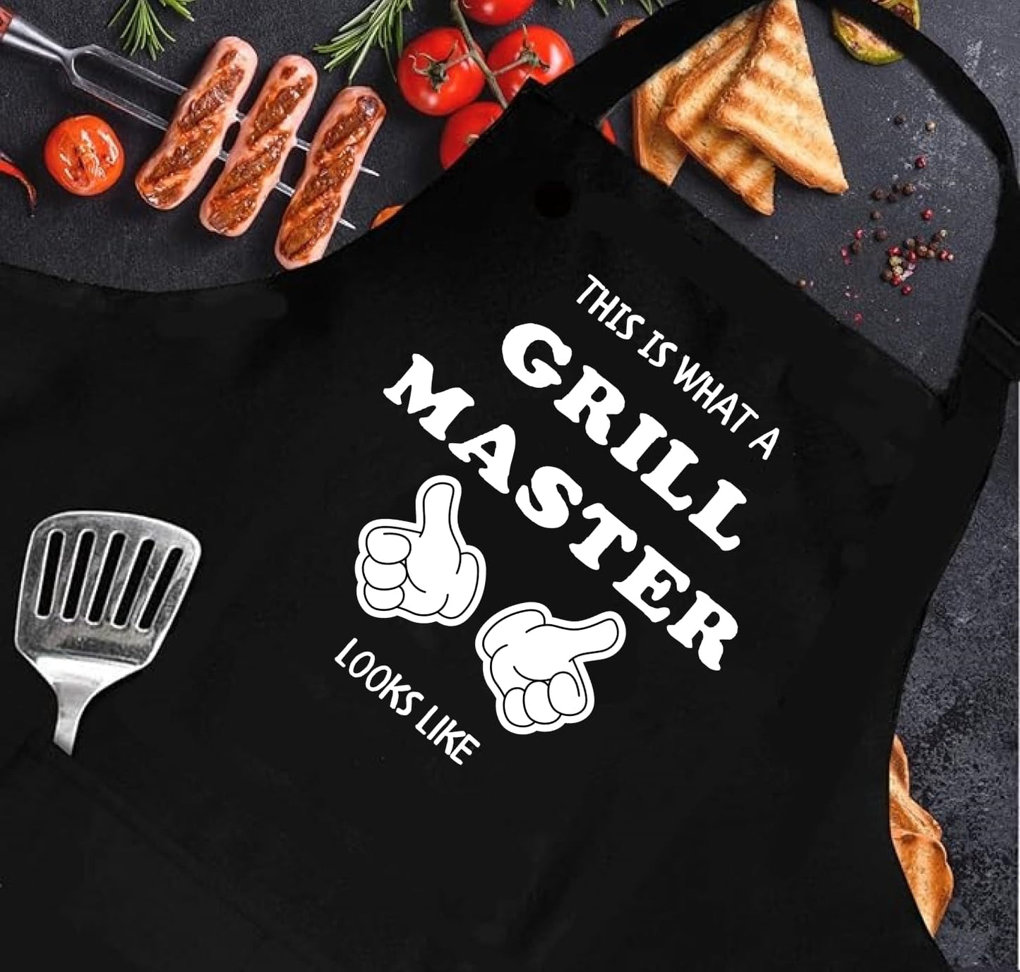 27.5x31.9 Inch Baking Polyester Aprons with 2 Pockets - This Is What A Grill Master Looks Like Prints Apron - Funny BBQ Black Chef Apron for Boys or Girls - Kitchen Cooking Aprons for Women and Man