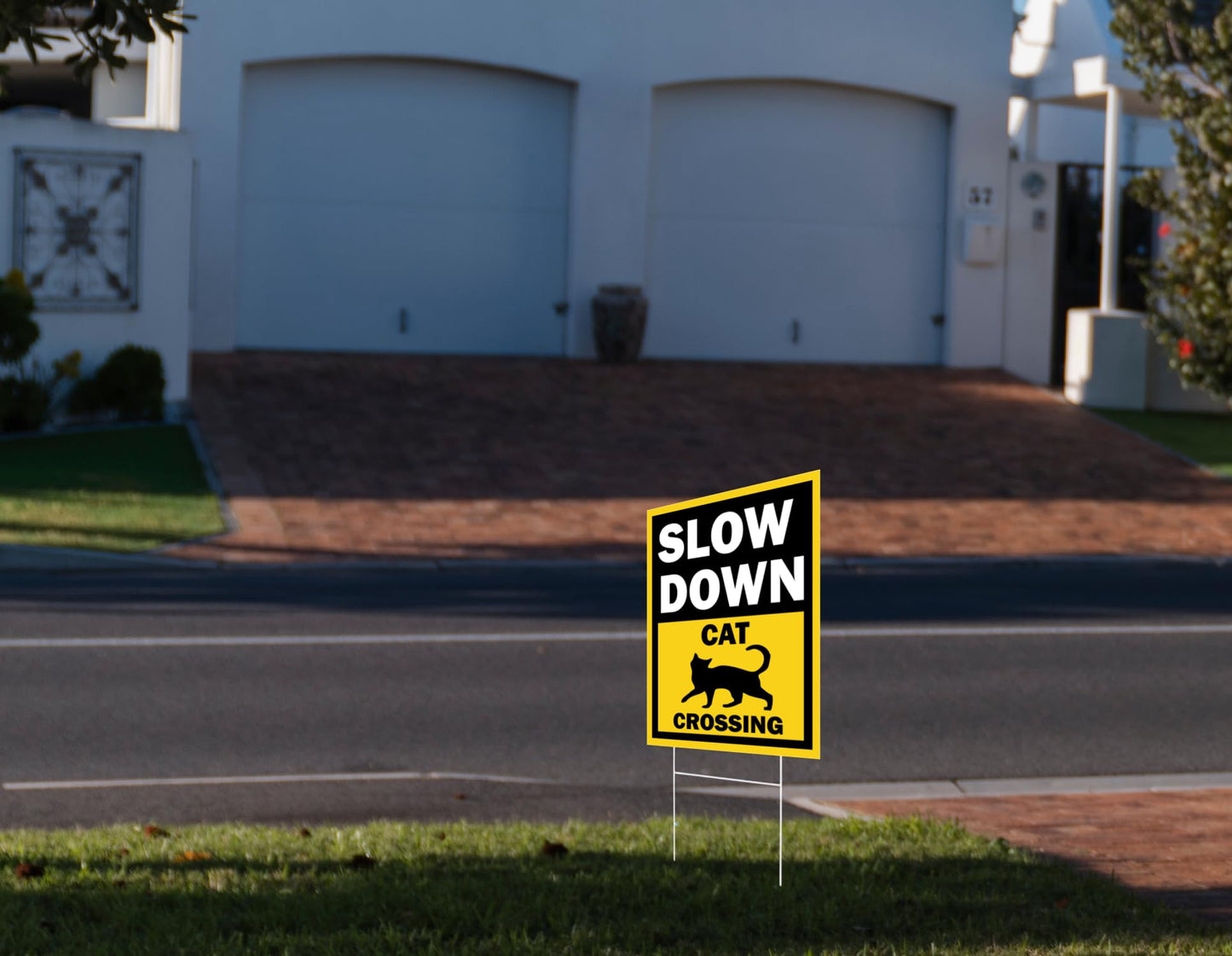 Set of 3 Double Sided 12x16 Inches Slow Down Cat Crossing Sign with Metal Wire H-Stakes - Slow Down Caution Sign For Neighborhoods Yard Farm - Plastic Decorations Animal Crossing Signs